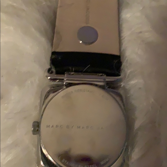 Watch - Picture 2 of 5